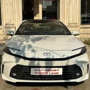 تویوتا کمری ۲۰۲۵ هیبریدی